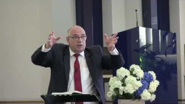Trinitatea și porunca 1-a: Discuții – Pr